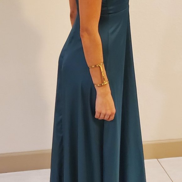 Gorgeous Emerald Green Satin Maxi Dress - Picture 2 of 9